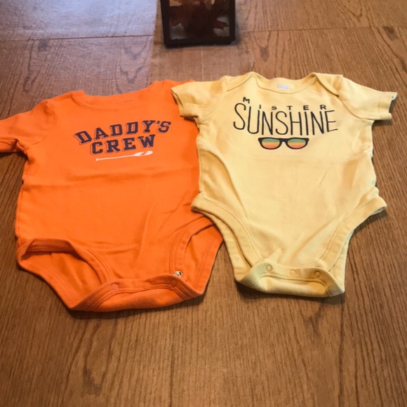 Bundle of 10 onesies - Picture 3 of 7